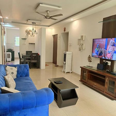 305 Home Stay Мангалор Екстериор снимка