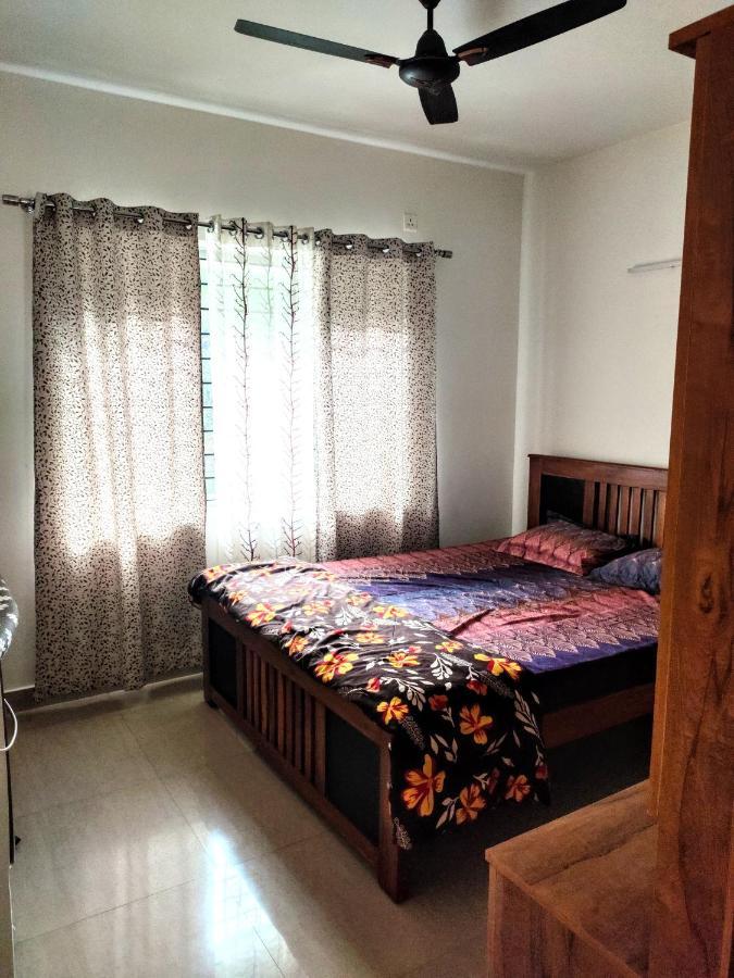 305 Home Stay Мангалор Екстериор снимка