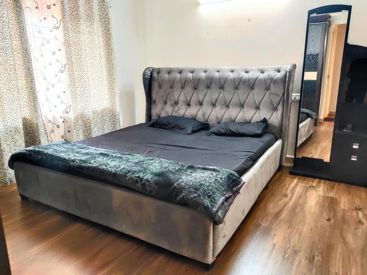 305 Home Stay Мангалор Екстериор снимка